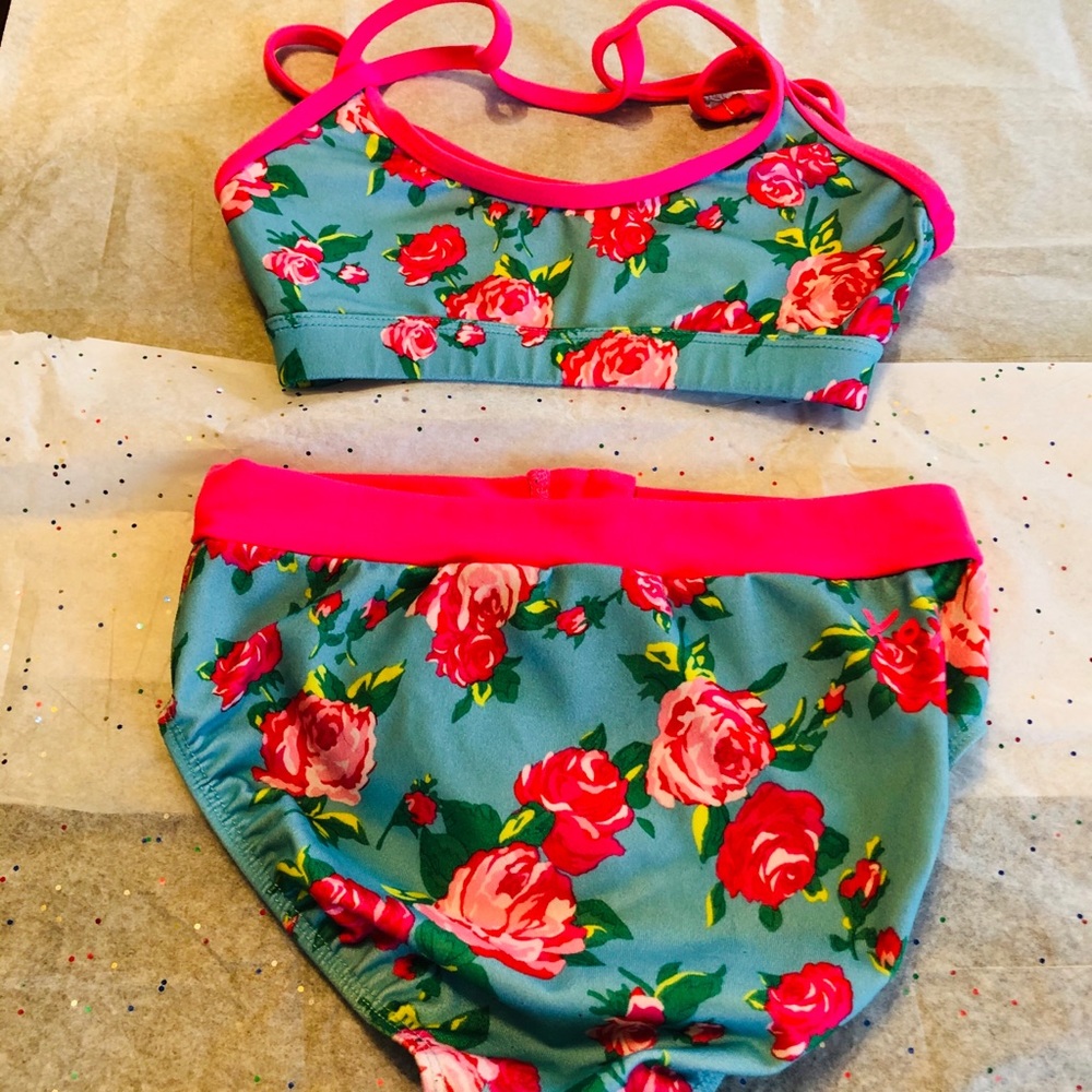 Capezio size small - Picture 2 of 3